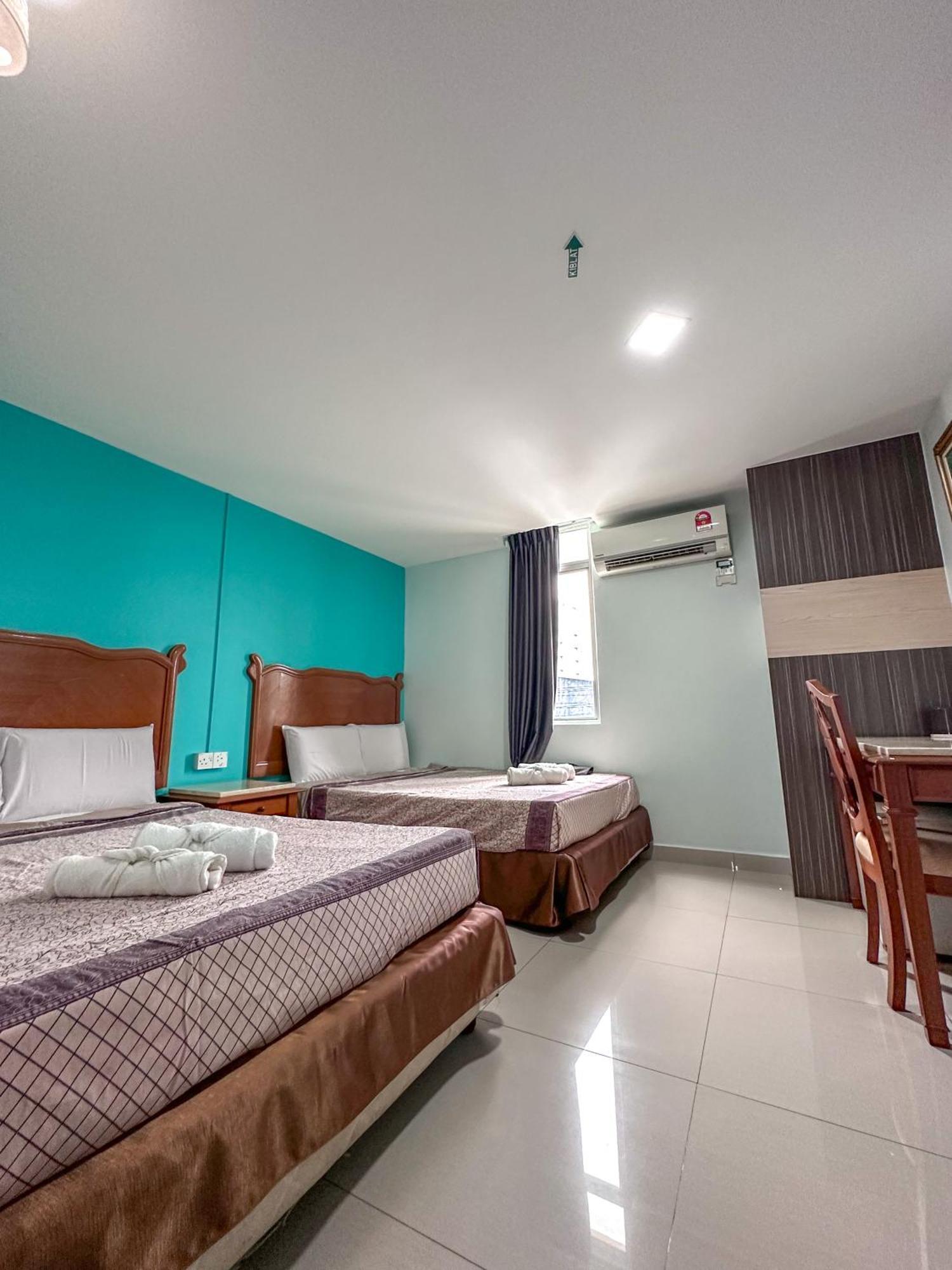 G Star Hotel Пантай Ремис Экстерьер фото